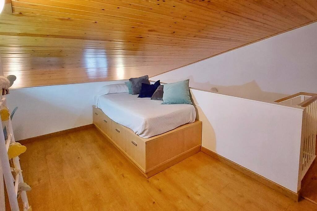 Precioso Apartamento Duplex En El Centro De Olot Apartamento Exterior foto